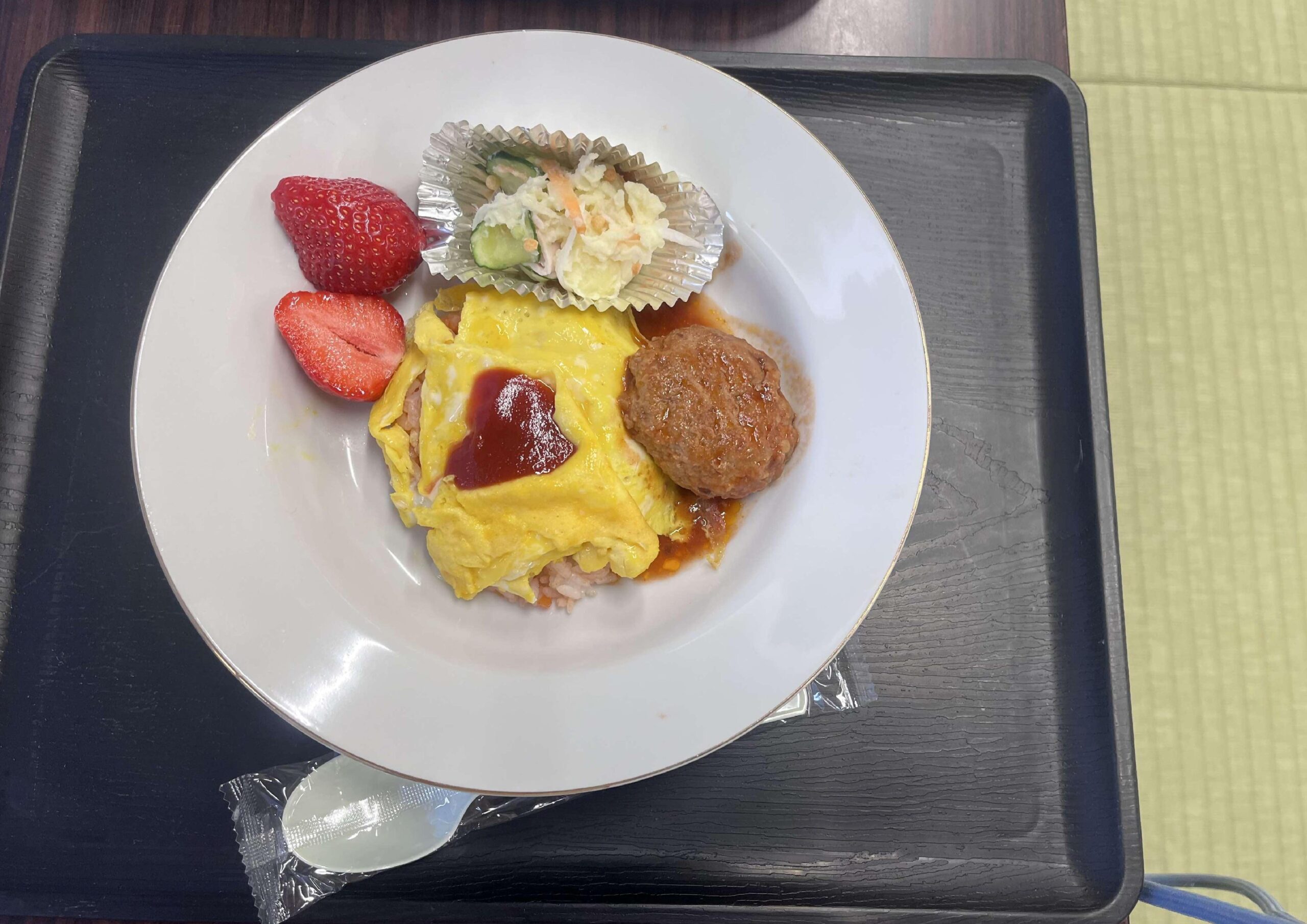 にじいろ食堂