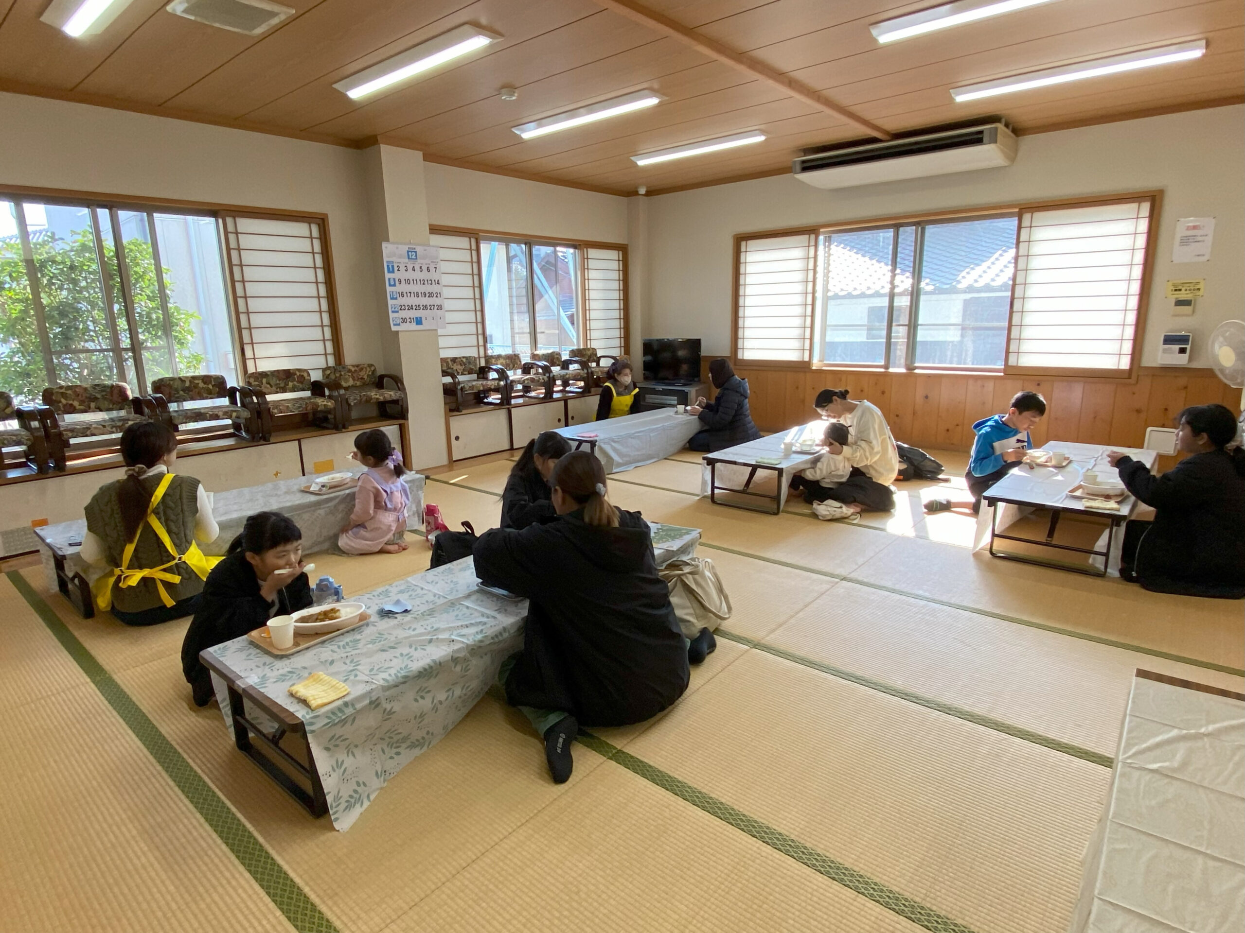 とばらっこ食堂